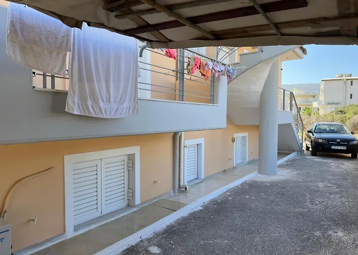 Apartment Mitrou 2